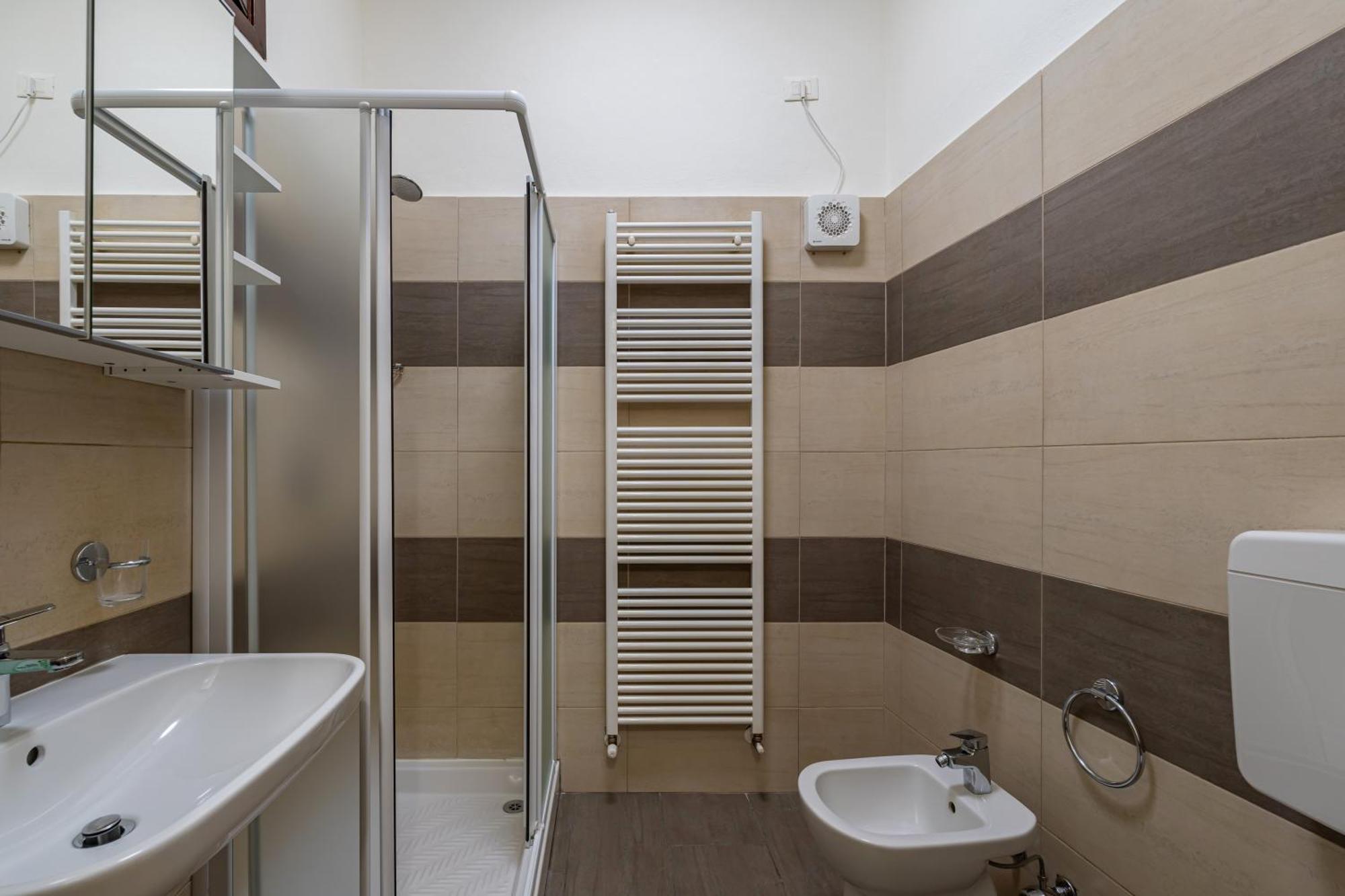 Casa San Faustino - Brescia Citycenter - By Host4U Bagian luar foto